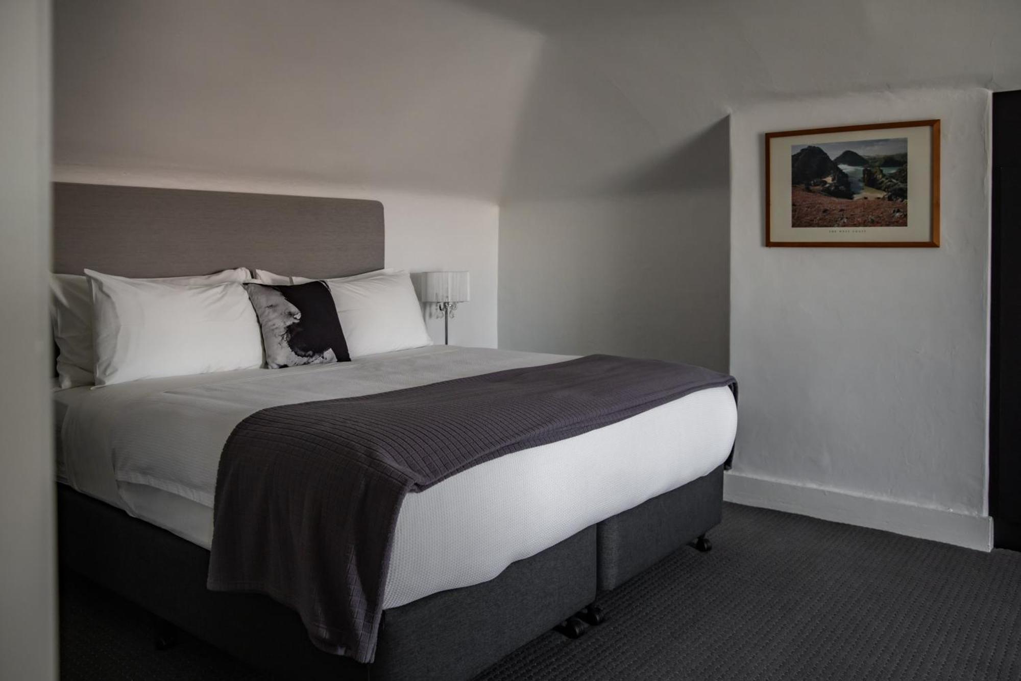 Sanctum Boutique Apartments Хобарт Экстерьер фото