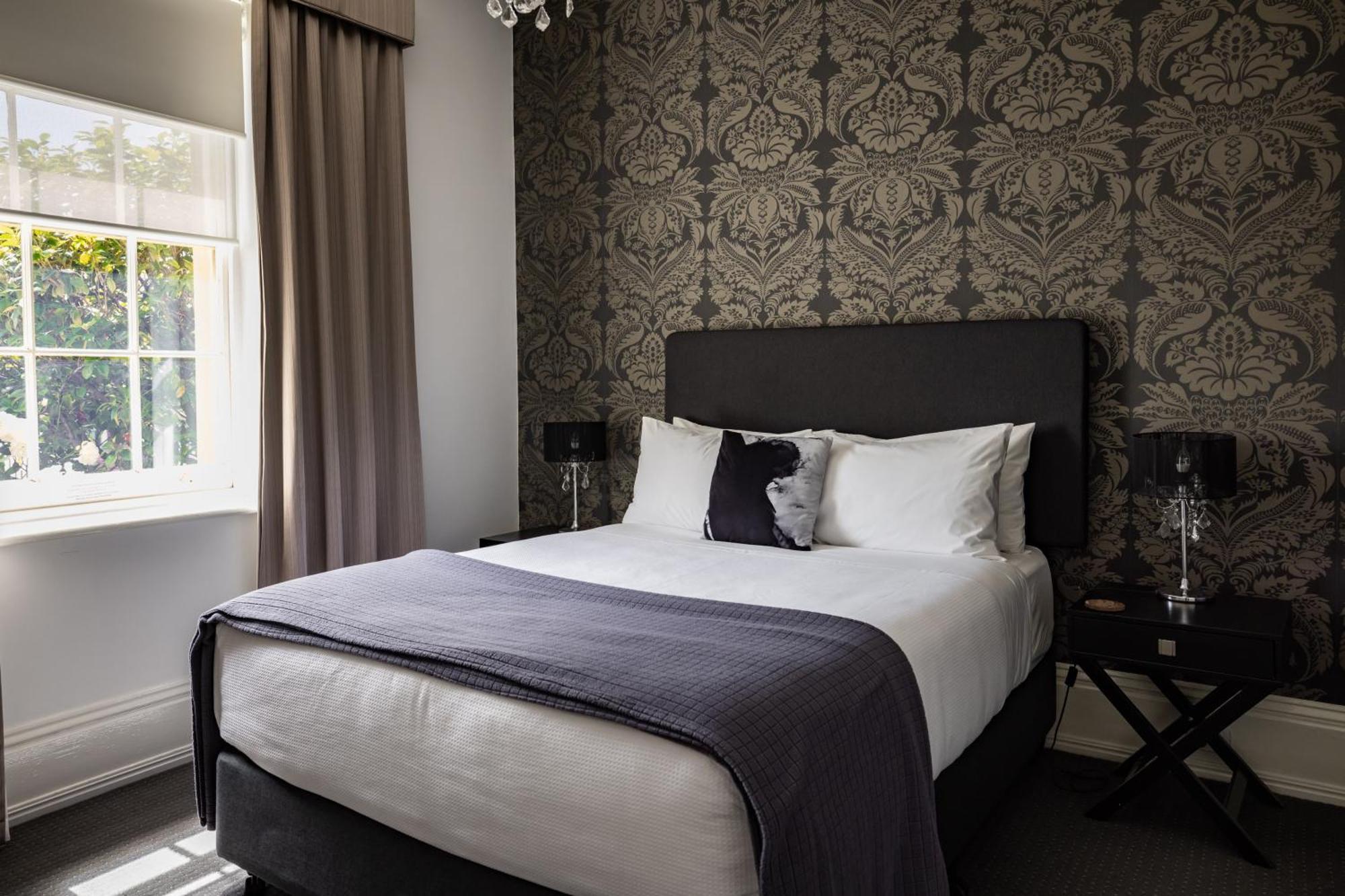 Sanctum Boutique Apartments Хобарт Экстерьер фото