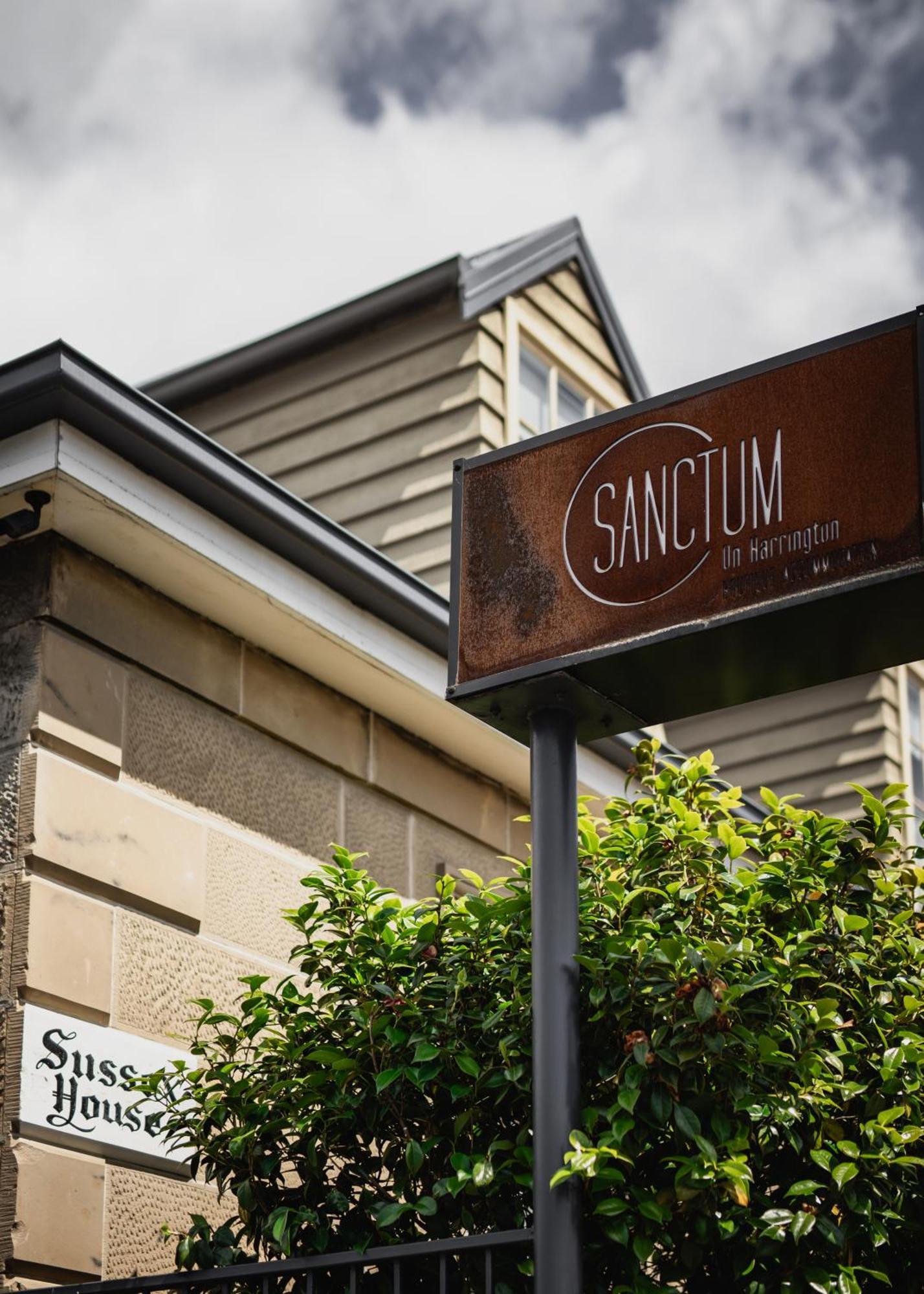 Sanctum Boutique Apartments Хобарт Экстерьер фото