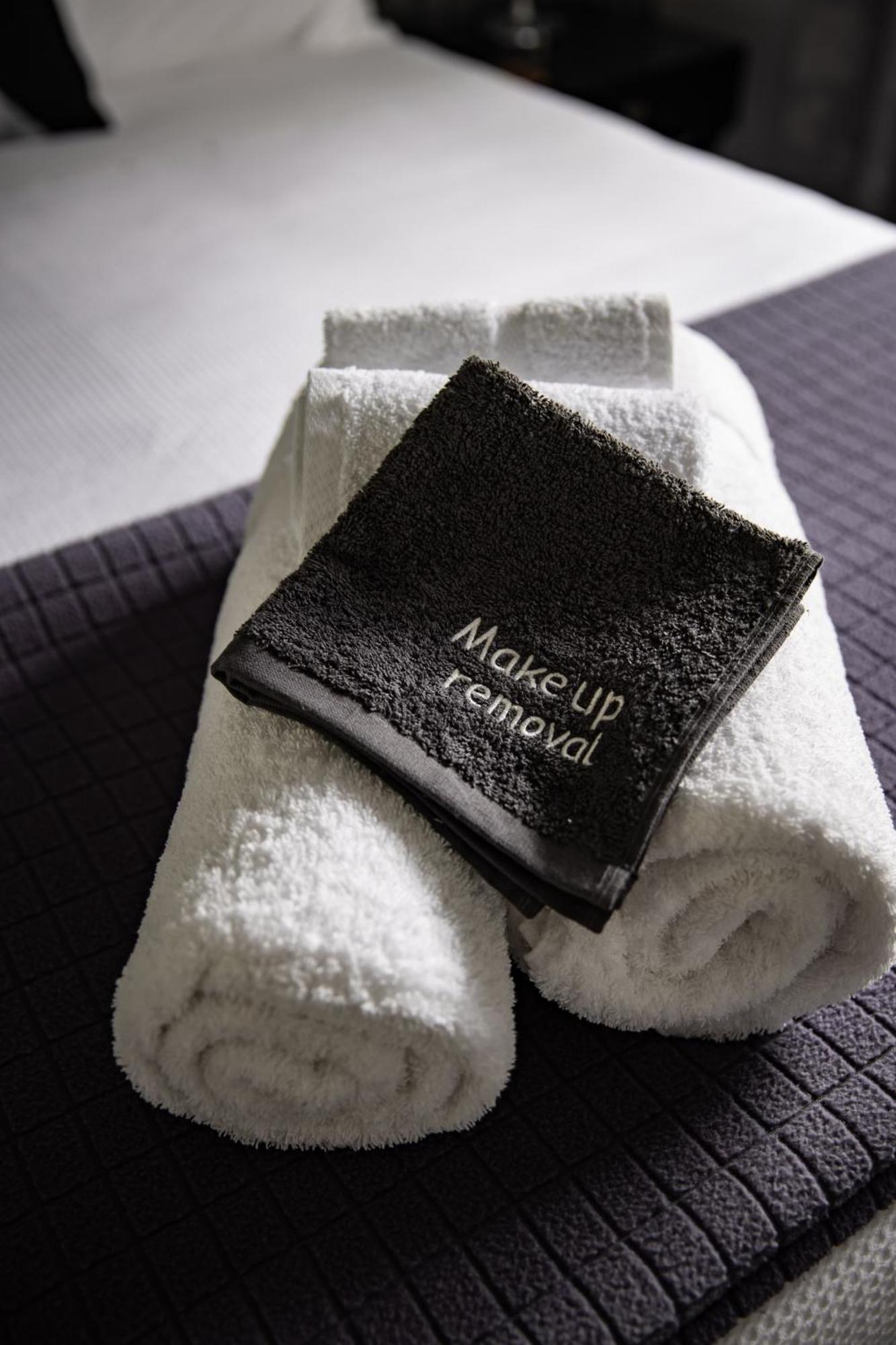 Sanctum Boutique Apartments Хобарт Экстерьер фото